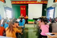 Các học viên tham gia thảo luận nhóm và thuyết trình về nội dung được truyền đạt. Ảnh: Kim Cúc