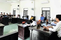 Rủ nhau cướp tài sản để lấy tiền mua rượu, 6 đối tượng lãnh án tù