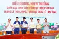 Hải Phòng thưởng 500 triệu đồng cho nam sinh giành HCV Olympic Toán quốc tế