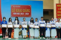 Gia Lai: Ngân hàng tặng hơn 1,4 tỷ đồng học bổng và xe đạp cho học sinh khó khăn