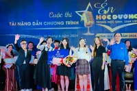 Thử thách tài năng MC cùng “Én học đường”