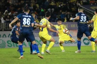 V-League: SLNA giành chiến thắng đầu tay, HAGL khủng hoảng nặng 