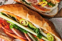 Chuyên gia ẩm thực Úc nói bánh mì quán này ngon nhất Việt Nam