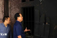 Phó Chủ tịch Quốc hội Trần Quang Phương thăm hỏi nạn nhân vụ cháy tại Trung Kính