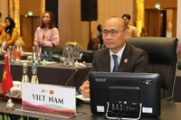 Hội nghị cấp cao ASEAN 43: AECC thảo luận 16 sáng kiến ưu tiên kinh tế