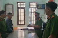 Bình Định: Mua bán pháo trái phép, bị khởi tố