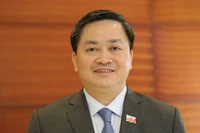 Ông Lê Đức Thọ nhận hối lộ hơn 1 triệu đô la, xe sang và đồng hồ xa xỉ