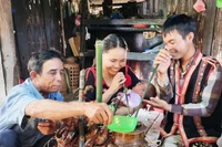 Lễ cúng rụng rốn của người Bahnar