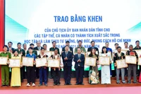 Biểu dương, nhân rộng các điển hình trong học tập và làm theo Bác 