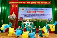 Công đoàn ngành Y tế mít tinh chào mừng thành công Đại hội Công đoàn tỉnh lần thứ XI