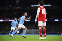 Man City loại Arsenal khỏi Cúp FA