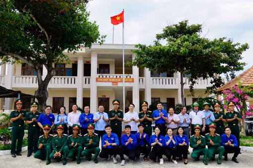 Sinh viên Gia Lai hướng về “đảo thanh niên”