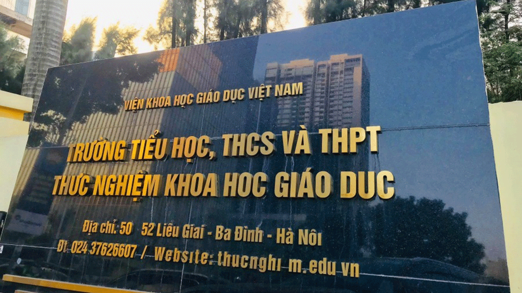 Sau sự việc học sinh lớp 9 phát hiện suất cơm có tới 9 con giòi, đại diện Ban Giám hiệu Trường Trường Tiểu học, THCS và THPT Thực nghiệm Khoa học giáo dục cho biết đã quyết định chấm dứt hợp đồng với công ty cung cấp suất ăn trước thời hạn ẢNH CTV