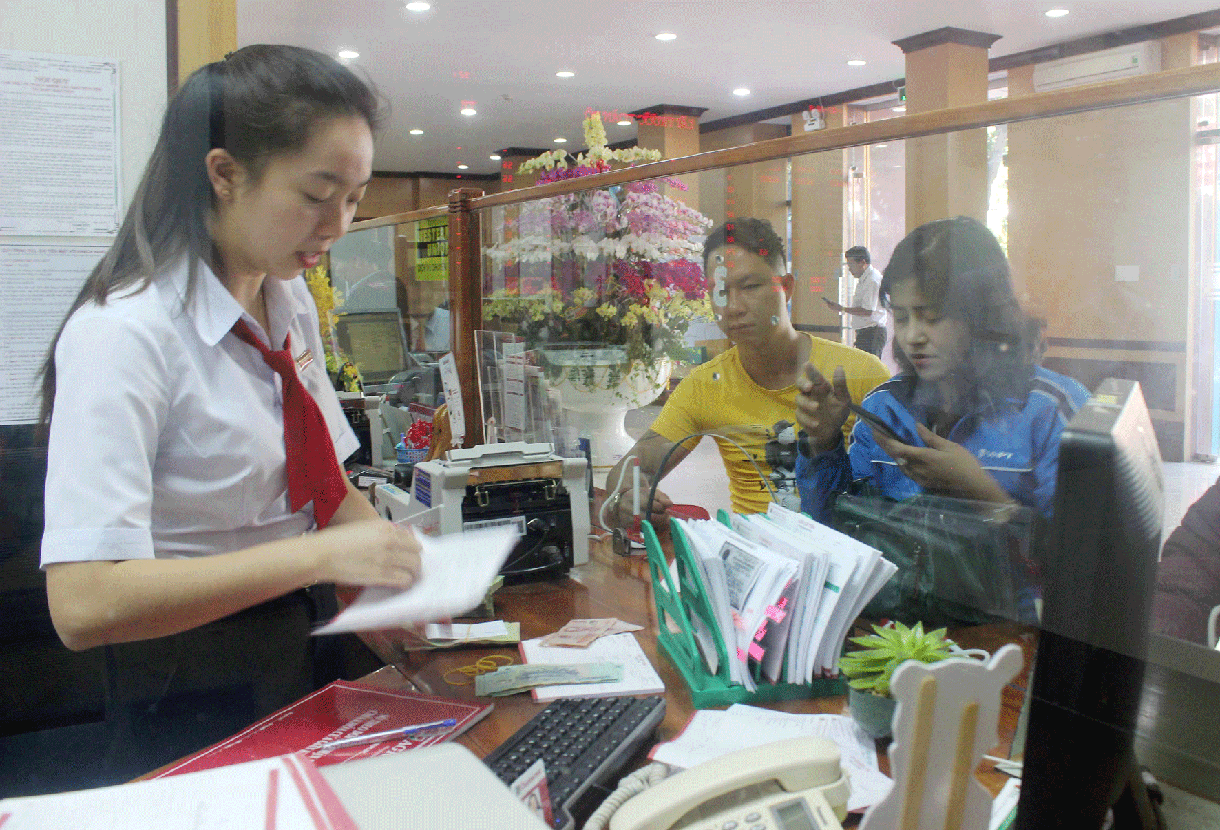 Năm 2020, ngành Ngân hàng tiếp tục đầu tư tín dụng có trọng tâm, trọng điểm vào các lĩnh vực như năng lượng tái tạo, nông nghiệp công nghệ cao, nông nghiệp sạch. Ảnh: S.C Năm 2020, ngành Ngân hàng tiếp tục đầu tư tín dụng có trọng tâm, trọng điểm vào các lĩnh vực như năng lượng tái tạo, nông nghiệp công nghệ cao, nông nghiệp sạch. Ảnh: S.C