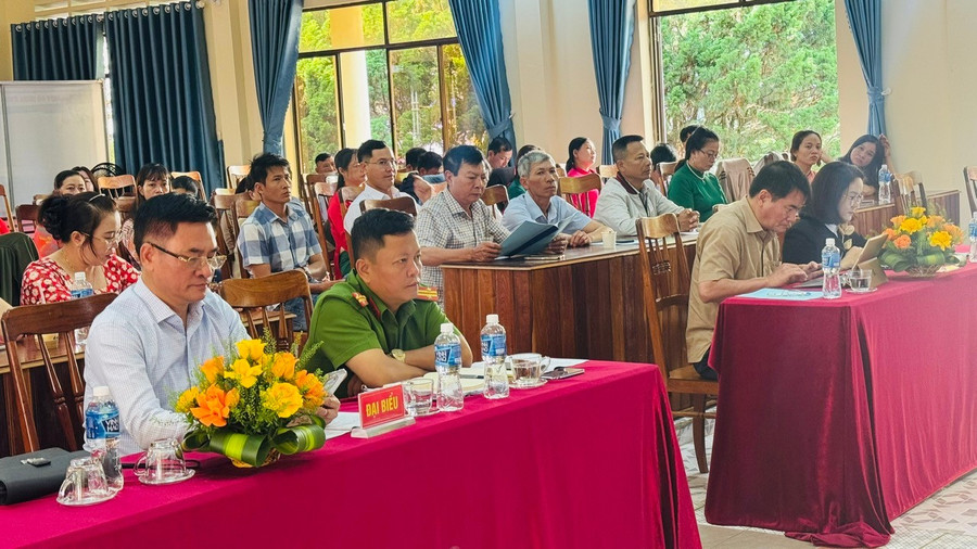 Đại biểu tham dự hội nghị. Ảnh: Đinh Yến 1.jpg