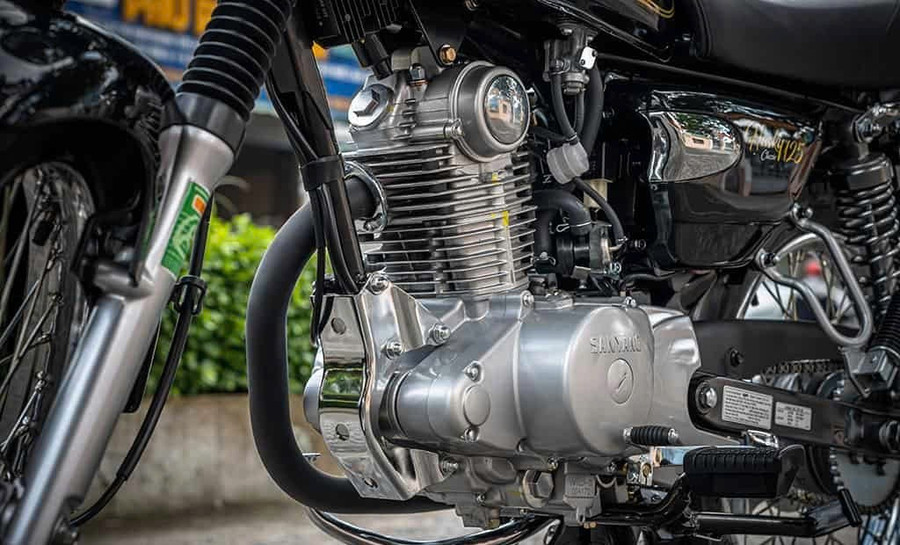 Với động cơ 4 thì, xi-lanh đơn, dung tích 124,6cc, SYM Husky 125 Classic mang lại công suất tối đa lên đến 7,53 mã lực tại 9500 vòng/phút và mô-men xoắn cực đại đạt 9 Nm tại 7500 vòng/phút. Ảnh: S.T z6590794007259-916ded2c482b761da633318d29a50ef1.jpg