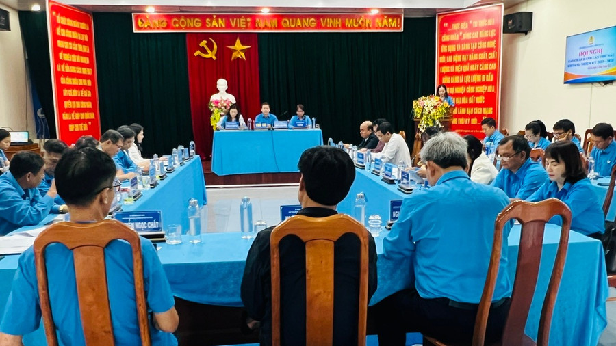 Hội nghị thảo luận, thống nhất triển khai các nhiệm vụ trọng tâm trong thời gian tới. Ảnh: Đinh Yến z6696444747277-7c0e1778e6ffa0ad6b21d9aa7187d648.jpg