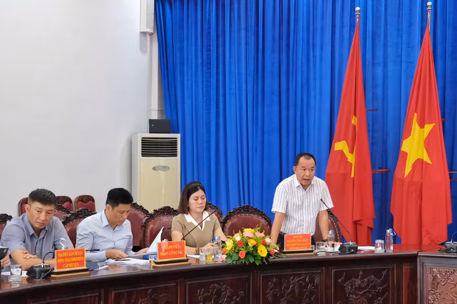 Đoàn kiểm tra làm việc với tỉnh Gia Lai về kết quả thực hiện phong trào “Toàn dân đoàn kết xây dựng đời sống văn hóa”. Ảnh: MINH CHÂU