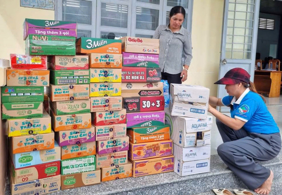 Phụ nữ Gia Lai ủng hộ đồng bào vùng lũ gần 800 triệu đồng ảnh 2 Phụ nữ Gia Lai ủng hộ đồng bào vùng lũ gần 800 triệu đồng ảnh 2