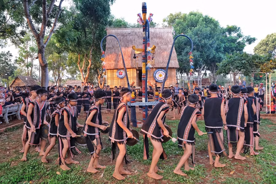 Không gian văn hóa cồng chiêng trong trường học. Ảnh: Hoàng Ngọc