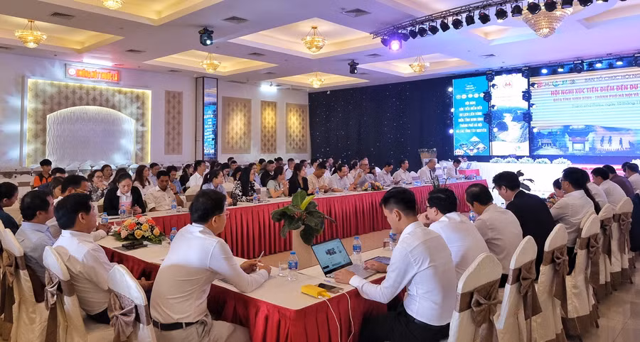 Quang cảnh hội nghị. Ảnh: Hoàng Ngọc