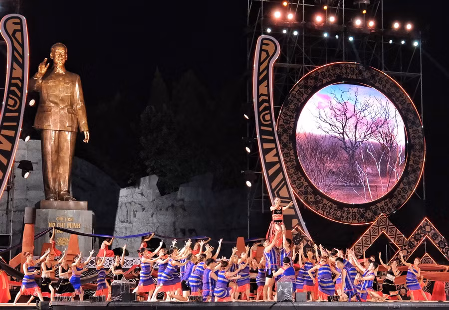 Chương trình khẳng định sức sống bền bỉ và sự lan tỏa mạnh mẽ của di sản văn hóa cồng chiêng. Ảnh: Hoàng Ngọc