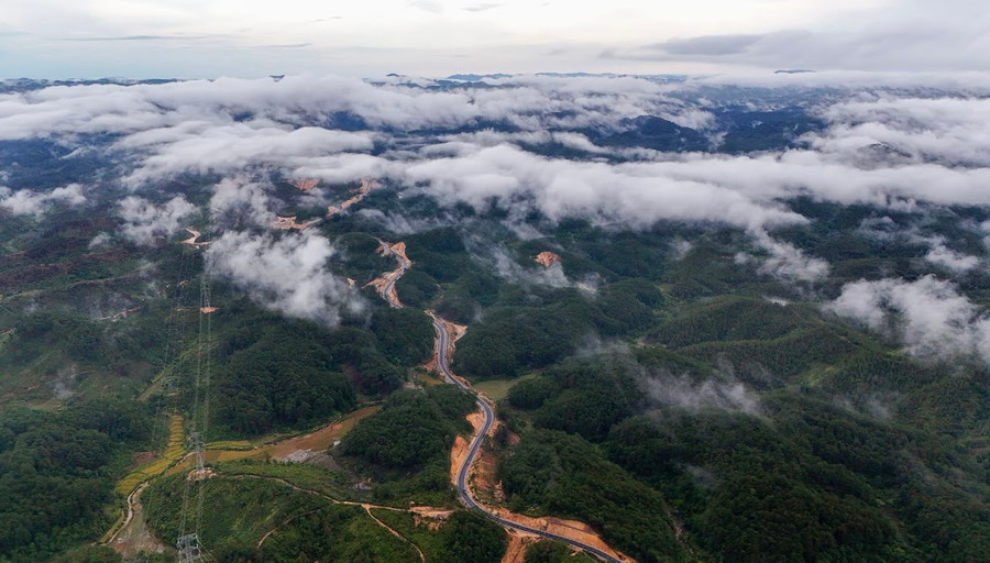 Những cung đường săn mây ở Bắc Tây Nguyên. Ảnh: Bi Ly Những cung đường săn mây ở Bắc Tây Nguyên. Ảnh: Bi Ly