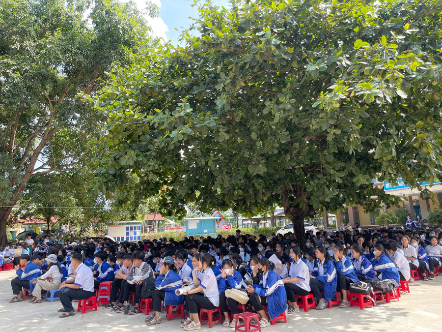 Một buổi ngoại khóa rèn luyện kỹ năng sống của học sinh trường THPT Huỳnh Thúc Kháng (huyện Ia Grai, tỉnh Gia Lai). Ảnh: Minh Châu Một buổi ngoại khóa rèn luyện kỹ năng sống của học sinh trường THPT Huỳnh Thúc Kháng (huyện Ia Grai, tỉnh Gia Lai). Ảnh: Minh Châu