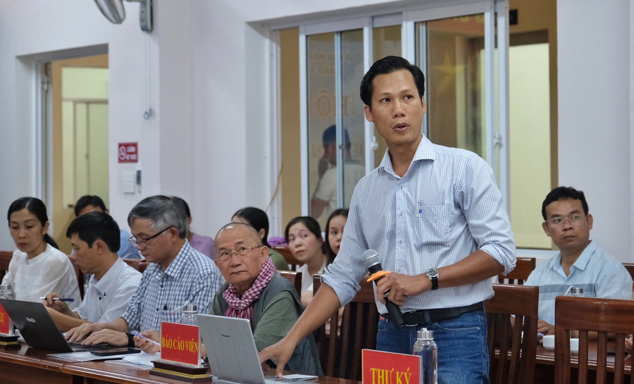 Tiến sĩ Nguyễn Quốc Mạnh-Phó giám đốc Trung tâm nghiên cứu khảo cổ báo cáo kết quả khai quật di tích An Phú. Ảnh: Hoàng Ngọc Tiến sĩ Nguyễn Quốc Mạnh-Phó giám đốc Trung tâm nghiên cứu khảo cổ báo cáo kết quả khai quật di tích An Phú. Ảnh: Hoàng Ngọc