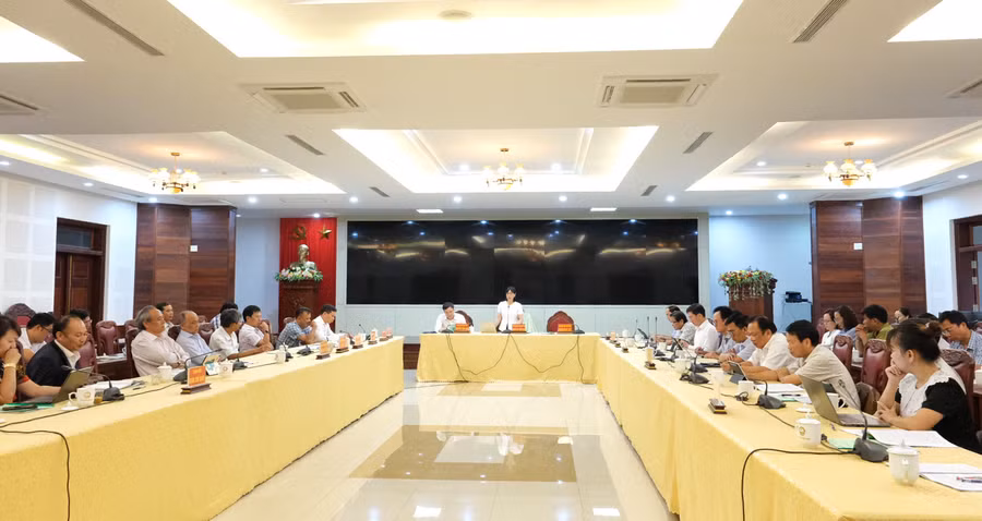 Quang cảnh hội nghị. Ảnh: HOÀNG NGỌC