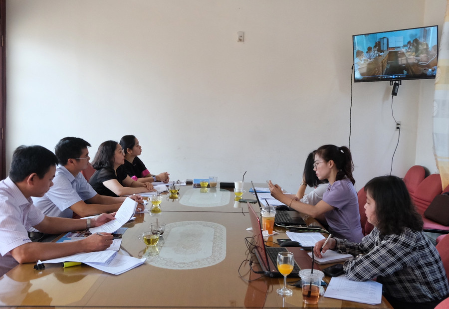 Ban giám khảo chấm thi vòng sơ khảo cẩp tỉnh. Ảnh: Minh Châu Ban giám khảo chấm thi vòng sơ khảo cẩp tỉnh. Ảnh: Minh Châu