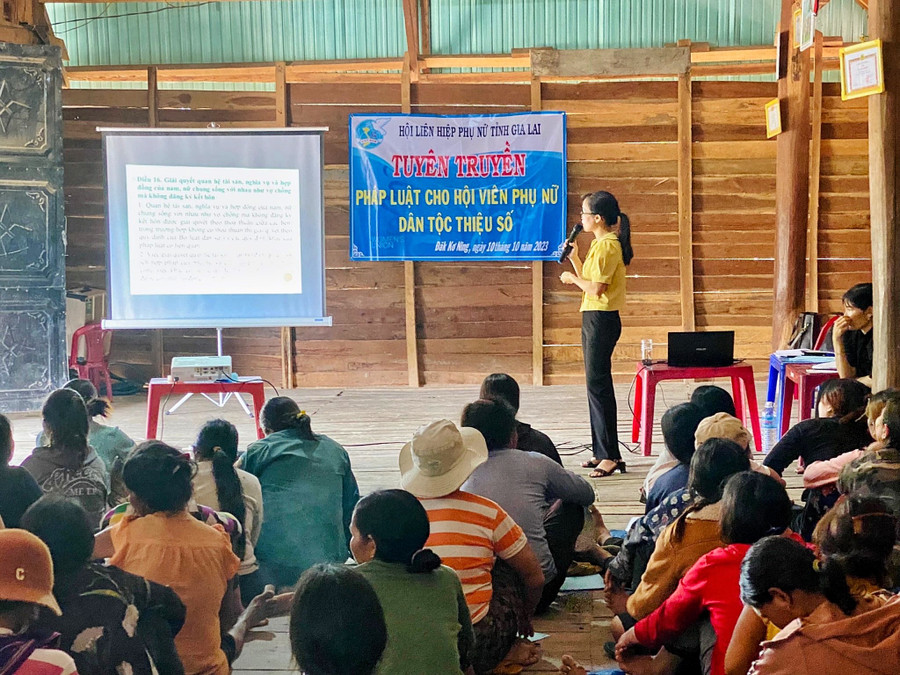 Quang cảnh lớp tập huấn tại xã Đak Kơ Ning, huyện Kông Chro. Ảnh: Minh Vy Quang cảnh lớp tập huấn tại xã Đak Kơ Ning, huyện Kông Chro. Ảnh: Minh Vy