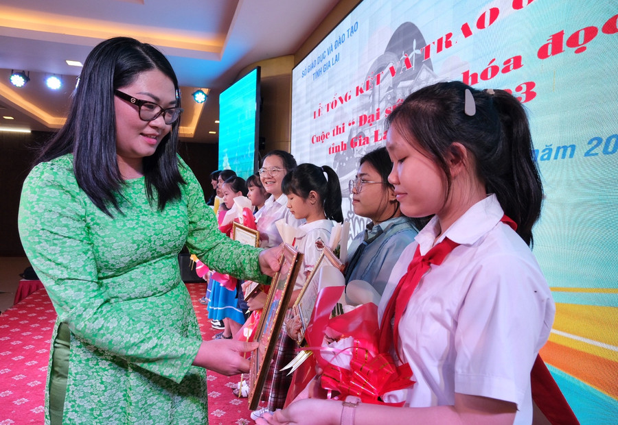 Các cuộc thi khuyến đọc có sức lan tỏa đối với học sinh các cấp học trong toàn tỉnh. Ảnh: Hoàng Ngọc