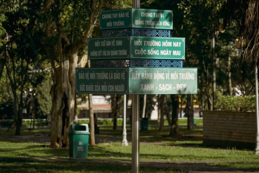 Quảng trường Đại Đoàn Kết được các đơn vị lữ hành đánh giá là Quảng trường xanh, sạch nhất của Tây Nguyên.