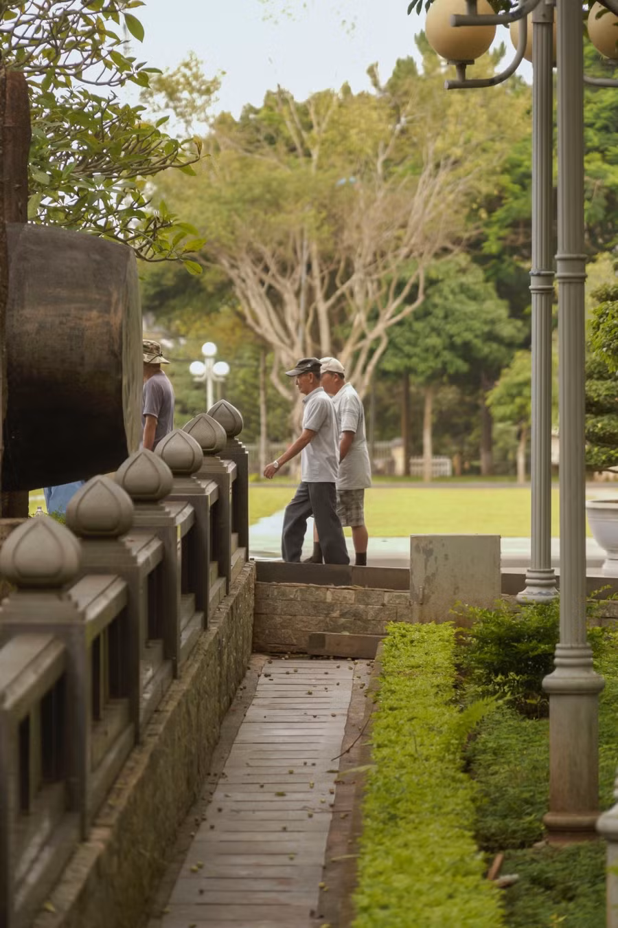 Suốt 1 thập kỷ hình thành, Quảng trường trở thành điểm hẹn quen thuộc cho người dân và du khách bốn phương.