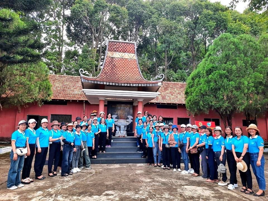 Phụ nữ An Khê “Về nguồn” tại TP. Pleiku ảnh 2