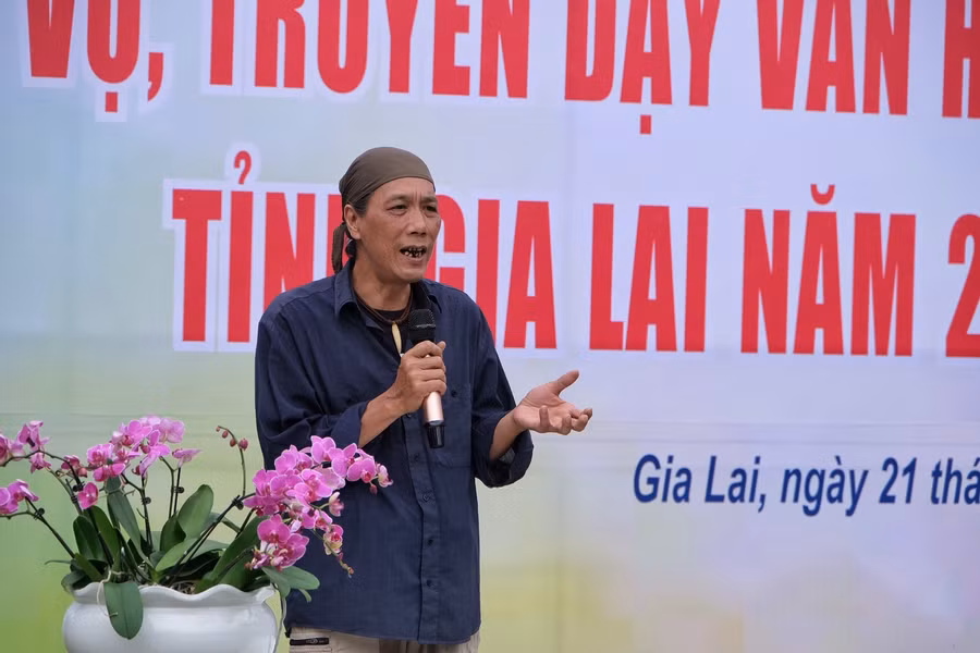 Nhà nghiên cứu Bùi Trọng Hiền-Ban nghiên cứu nghệ thuật, Viện Văn hóa-Nghệ thuật quốc gia Việt Nam. Ảnh: Hoàng Ngọc