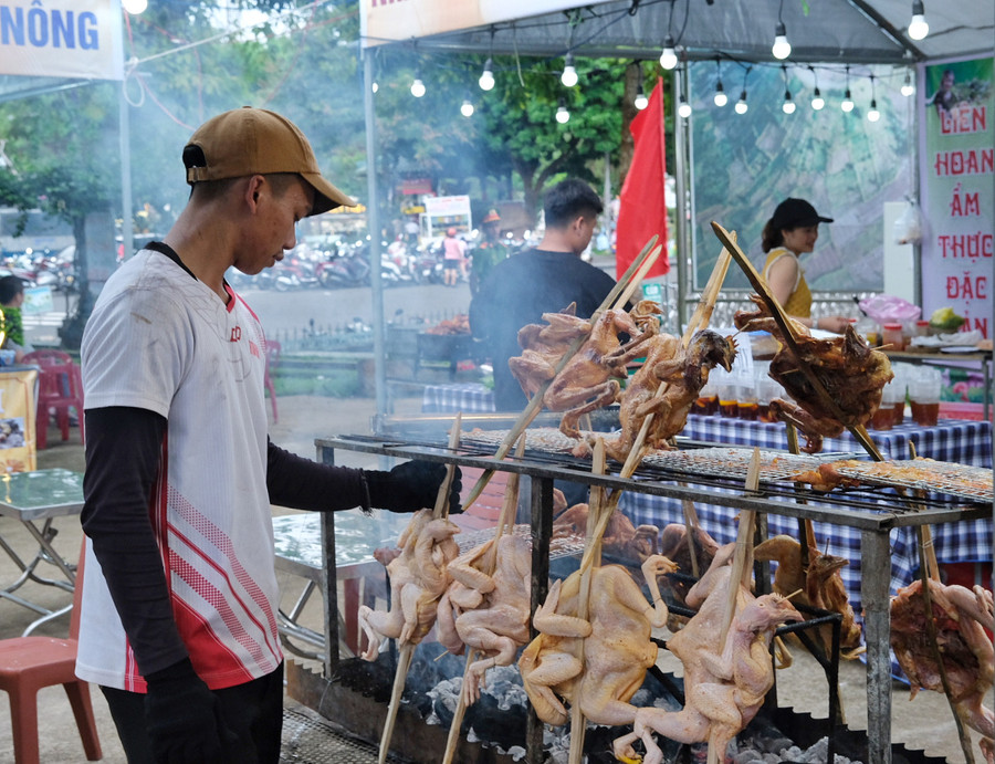 Ẩm thực mang hương vị rừng núi cao nguyên. Ảnh Hoàng Ngọc