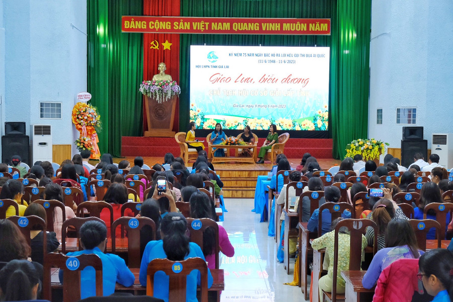 Quang cảnh buổi giao lưu. Ảnh: Minh Châu