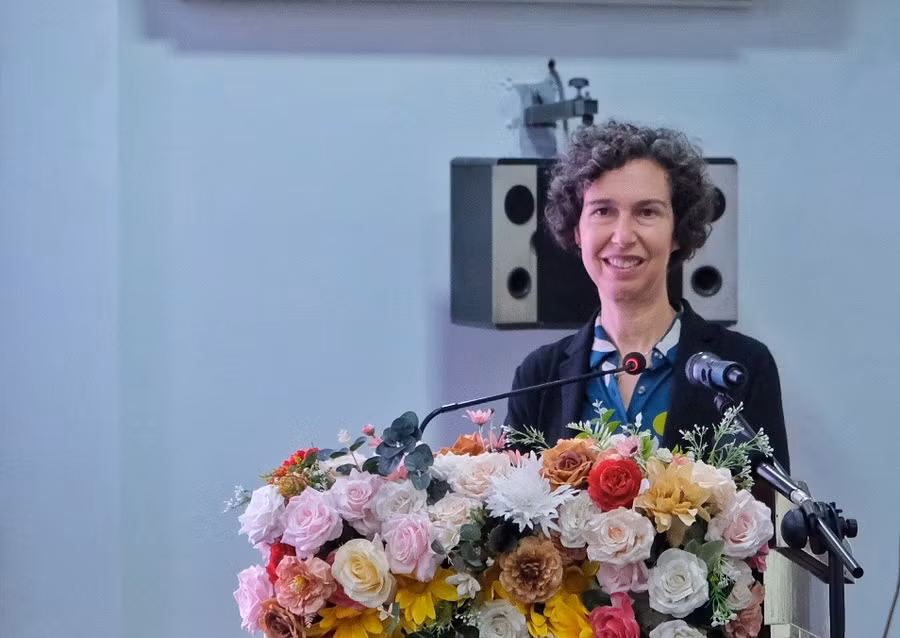 Bà Lesley Miller-Phó trưởng đại diện UNICEF Việt Nam. Ảnh: Minh Châu Bà Lesley Miller-Phó trưởng đại diện UNICEF Việt Nam. Ảnh: Minh Châu