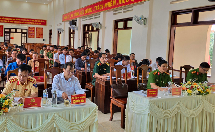 Các đại biểu dự hội nghị. Ảnh: Bá Bính