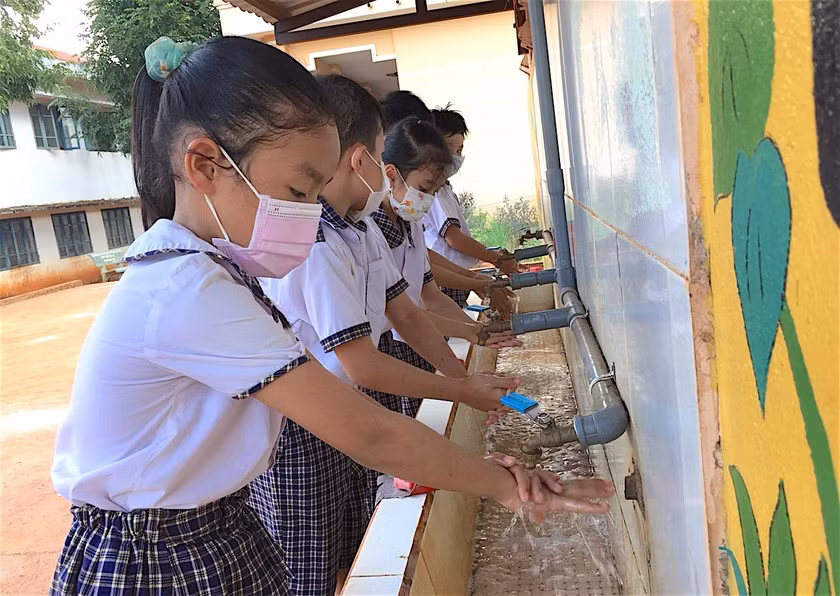 Công trình nước sạch trong trường học được khai thác và sử dụng hiệu quả. Ảnh: Mộc Trà