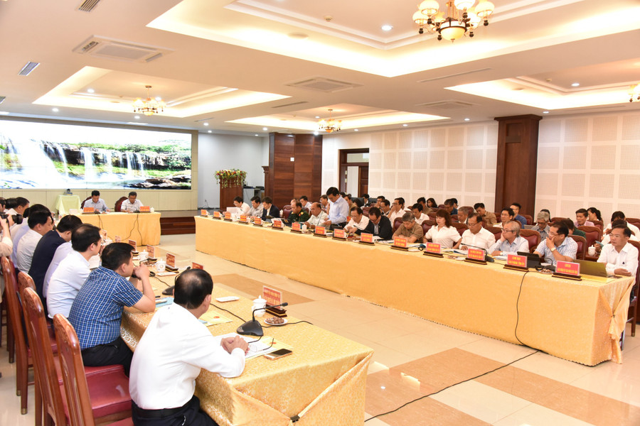 Quang cảnh buổi làm việc. Ảnh: Đức Thụy Quang cảnh buổi làm việc. Ảnh: Đức Thụy