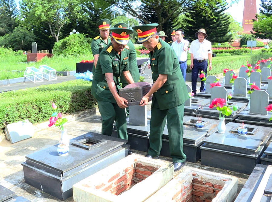 Các liệt sĩ đã đã được an táng tại Nghĩa trang liệt sĩ tỉnh. Ảnh: K.P Các liệt sĩ đã đã được an táng tại Nghĩa trang liệt sĩ tỉnh. Ảnh: K.P