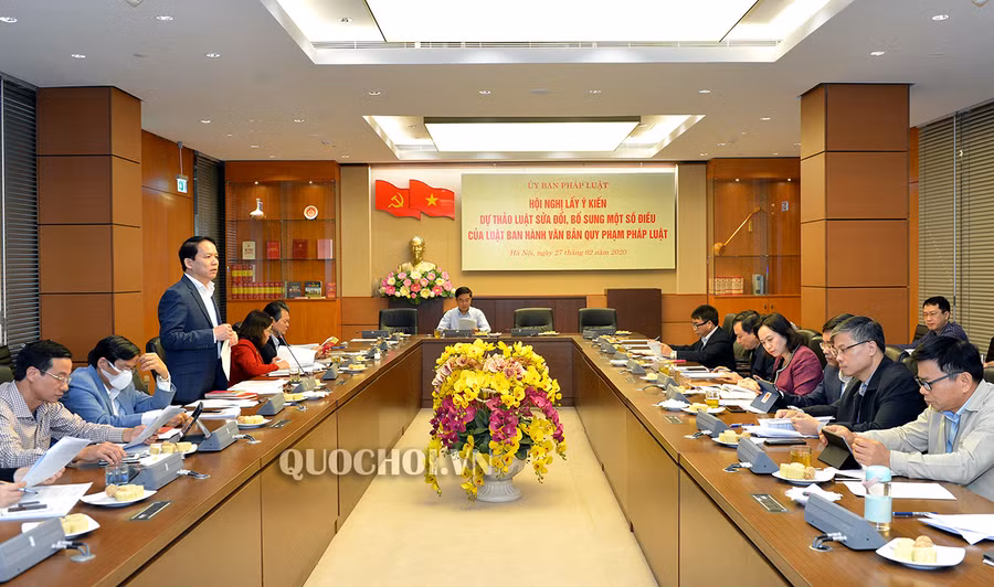 Hội nghị lấy ý kiến dự thảo Luật sửa đổi, bổ sung một số điều của Luật Ban hành văn bản quy phạm pháp luật. Ảnh nguồn quochoi.vn