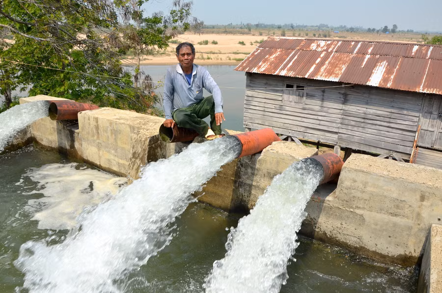 Trạm bơm phải có hàng rào bảo vệ có phạm vi vùng phụ cận tính từ mép ngoài móng hàng rào bảo vệ trở ra là 3 m. Ảnh: Trần Đức