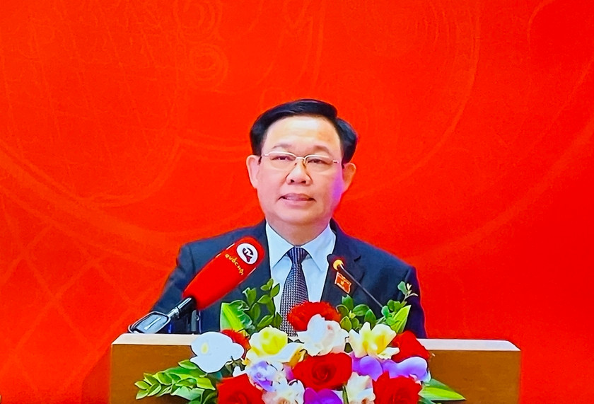 Chủ tịch Quốc hội Vương Đình Huệ phát biểu chỉ đạo hội nghị. Ảnh: Trần Dung