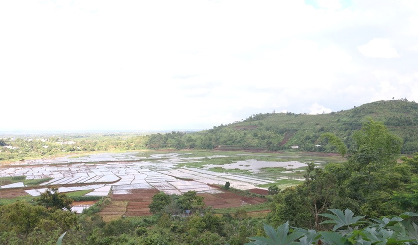 Các thung lũng đất nông nghiệp vùng ven đang được nhiều người quan tâm nhờ giá cả phải chăng. Ảnh: Quang Tấn Các thung lũng đất nông nghiệp vùng ven đang được nhiều người quan tâm nhờ giá cả phải chăng. Ảnh: Quang Tấn