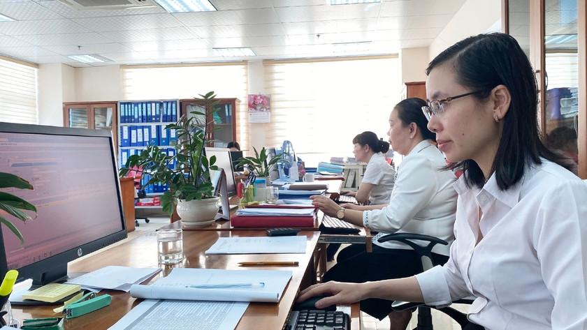 Người thuê đất cần nộp hồ sơ đề nghị giảm tiền thuê đất trong thời gian từ ngày 20-11-2023 đến hết ngày 31-3-2024 để được hưởng chính sách hỗ trợ. Ảnh: Sơn Ca Người thuê đất cần nộp hồ sơ đề nghị giảm tiền thuê đất trong thời gian từ ngày 20-11-2023 đến hết ngày 31-3-2024 để được hưởng chính sách hỗ trợ. Ảnh: Sơn Ca