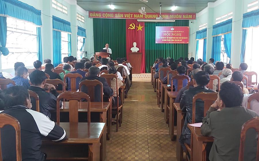 Quang cảnh hội nghị tuyên truyền tại huyện Đức Cơ. Ảnh: Ngọc Anh Quang cảnh hội nghị tuyên truyền tại huyện Đức Cơ. Ảnh: Ngọc Anh